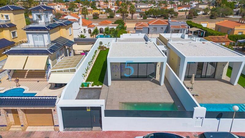3 Cuarto Villa en venta