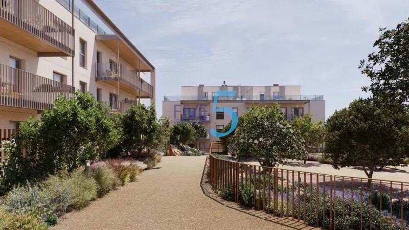 4 bedroom Apartment for sale