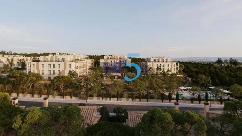 4 bedroom Apartment for sale