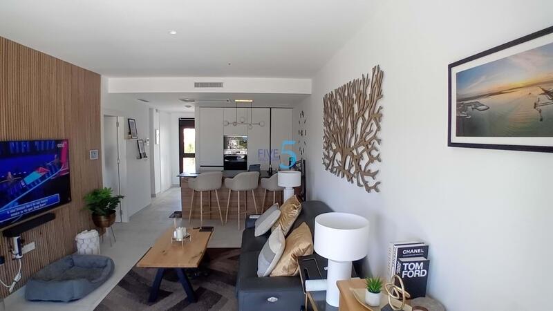 2 slaapkamer Appartement Te koop