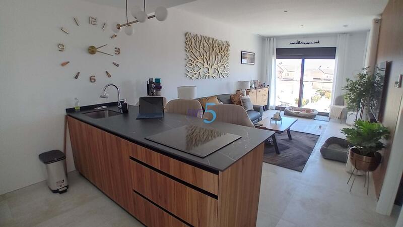 2 slaapkamer Appartement Te koop