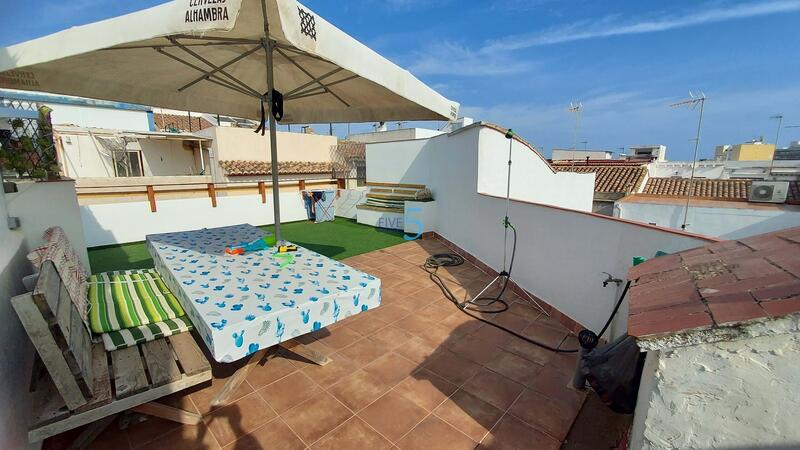 Radhus till salu i La Oliva, Cádiz