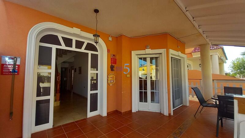 5 bedroom Villa for sale
