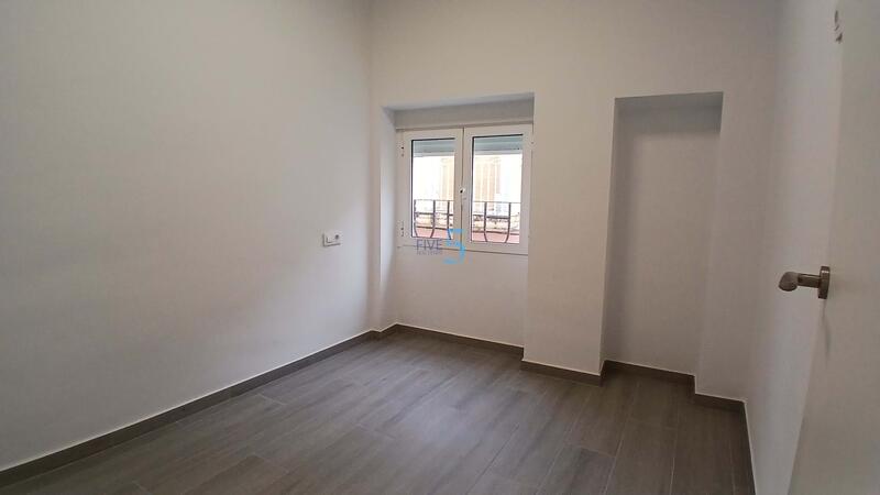 2 Schlafzimmer Stadthaus zu verkaufen