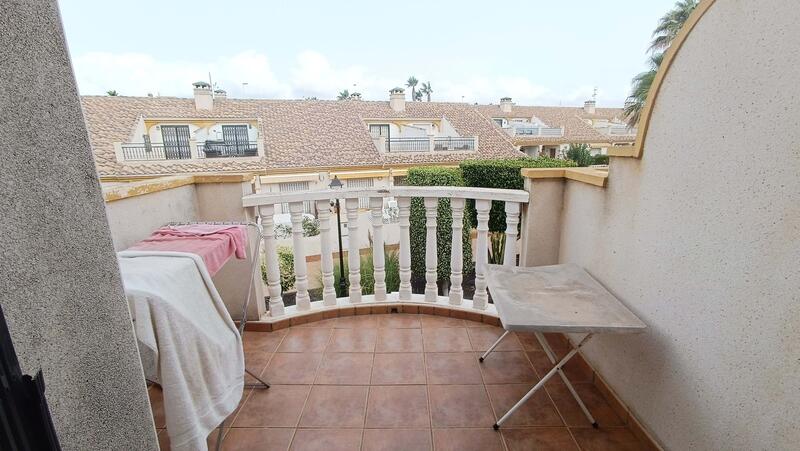 2 Cuarto Adosado en venta