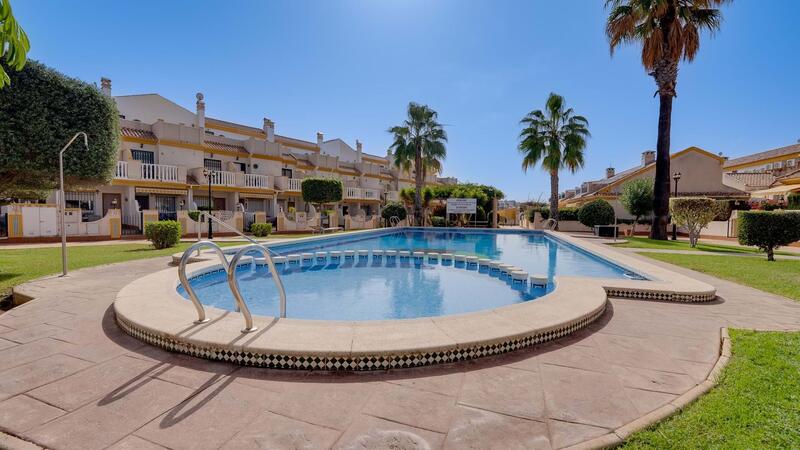 2 Cuarto Adosado en venta