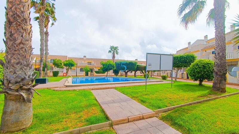 2 Cuarto Adosado en venta