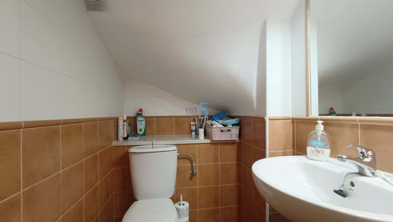 2 Cuarto Adosado en venta