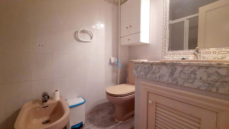 4 Schlafzimmer Stadthaus zu verkaufen