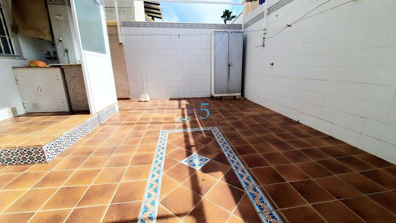 4 Schlafzimmer Stadthaus zu verkaufen