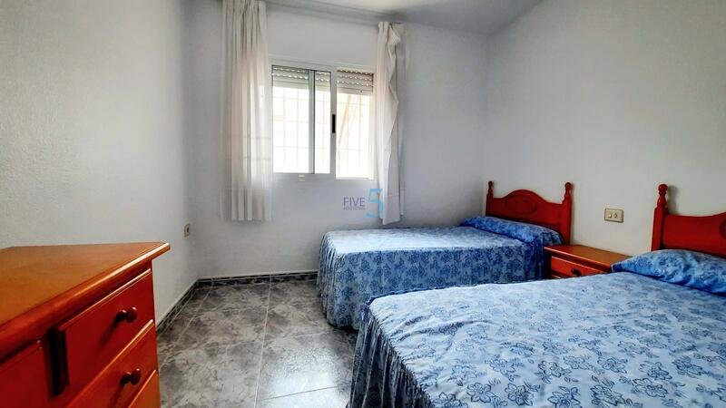 4 Schlafzimmer Stadthaus zu verkaufen