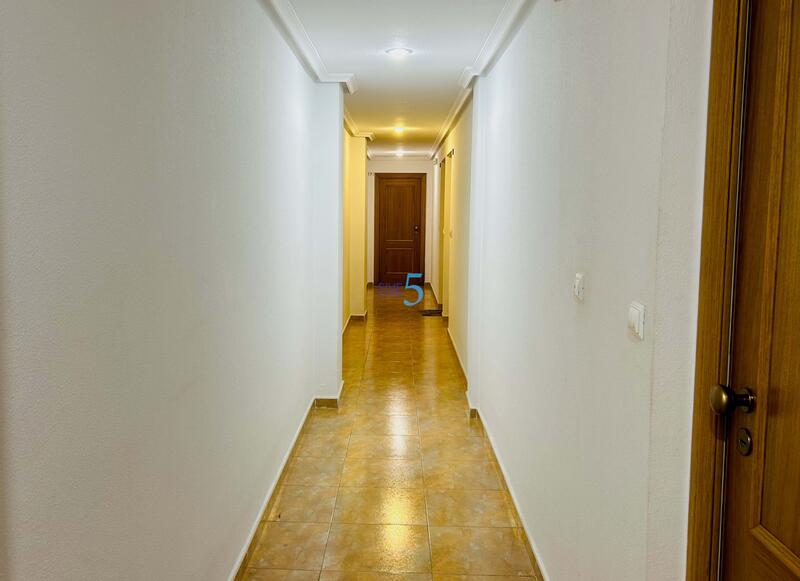 2 slaapkamer Appartement Te koop
