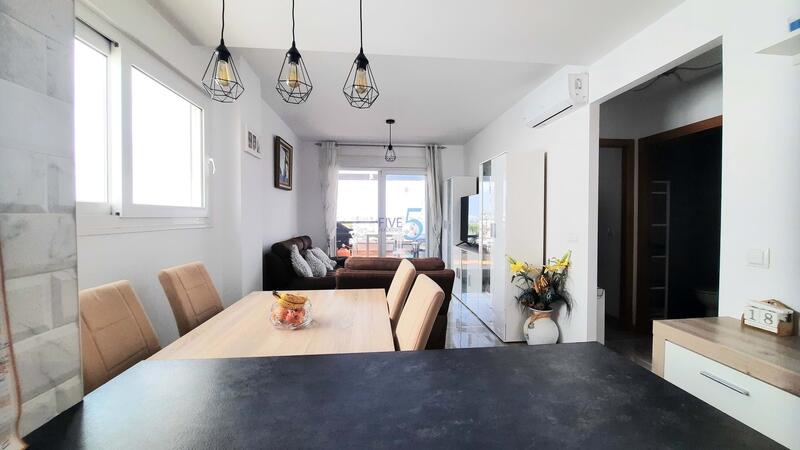2 slaapkamer Appartement Te koop