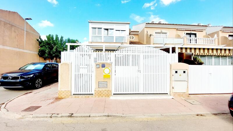 Rekkehus til salgs i Los Alcazares, Murcia