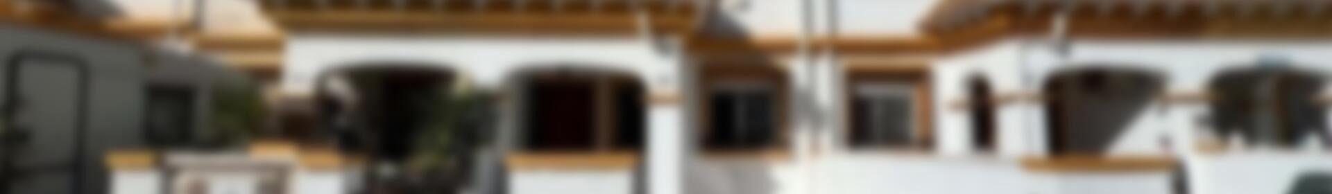 3 slaapkamer Gezinswoning Te koop