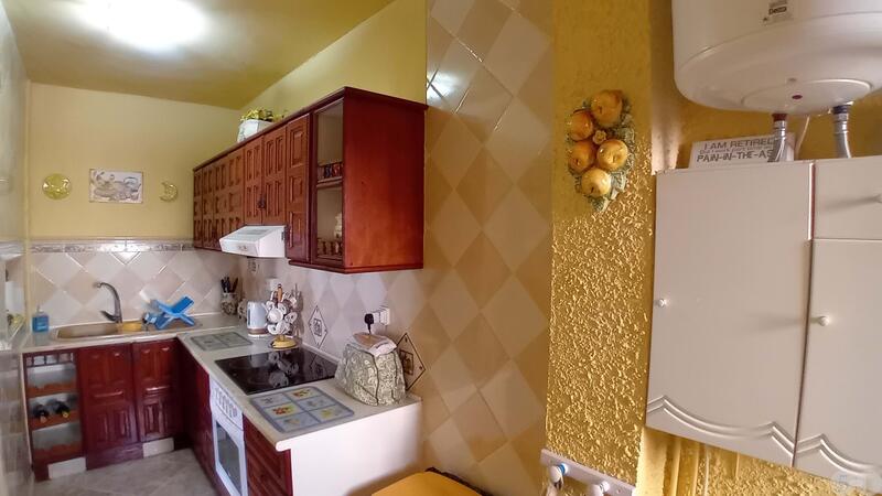 2 slaapkamer Gezinswoning Te koop