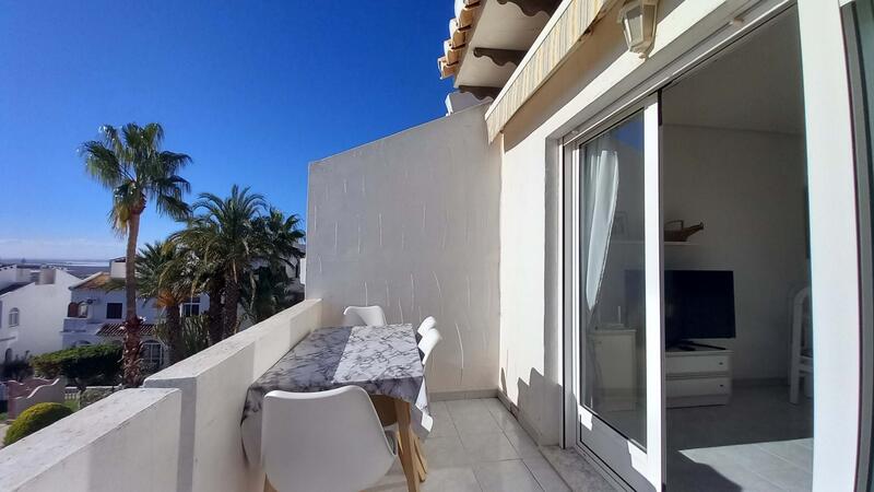 2 bedroom Apartment for sale