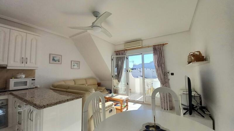 2 bedroom Apartment for sale