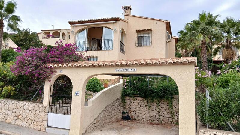 Villa Te koop in Alcalali, Alicante