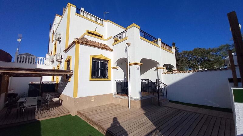 Townhouse for sale in Orihuela, Alicante
