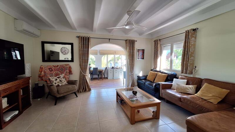 3 Cuarto Villa en venta