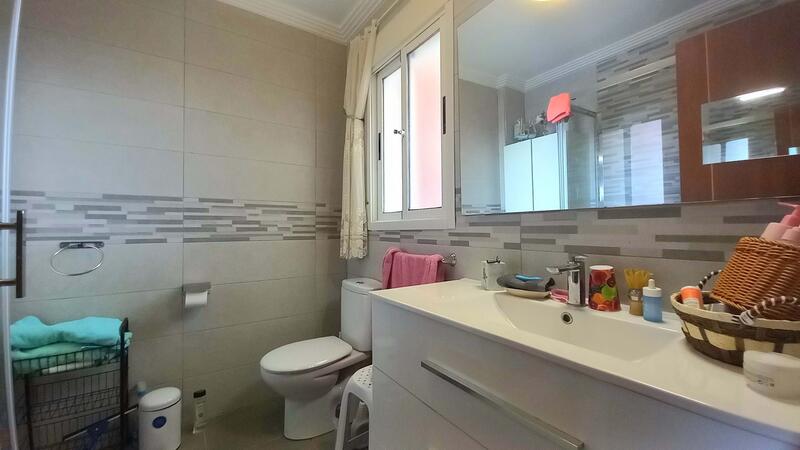 4 Cuarto Adosado en venta