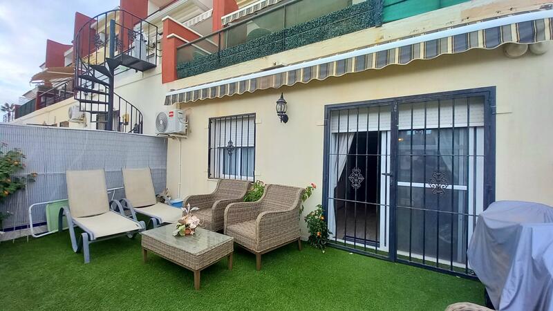4 Cuarto Adosado en venta
