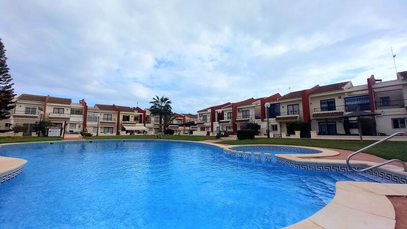 4 Cuarto Adosado en venta