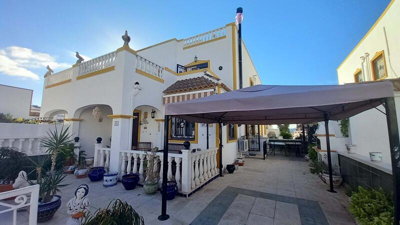 Adosado en venta en Orihuela, Alicante