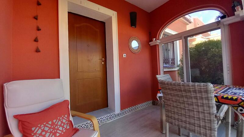 3 Schlafzimmer Stadthaus zu verkaufen
