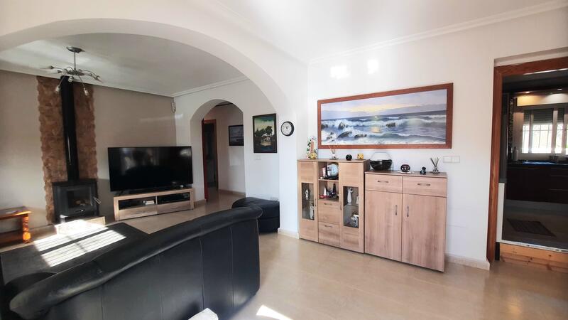 3 bedroom Country House for sale