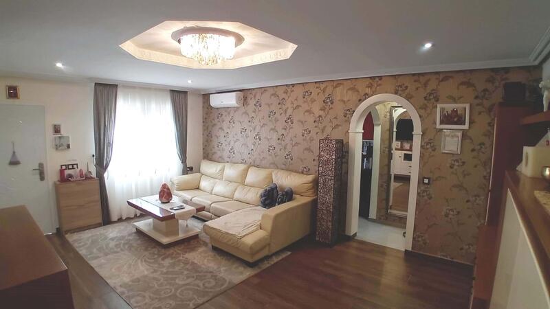 3 Schlafzimmer Stadthaus zu verkaufen