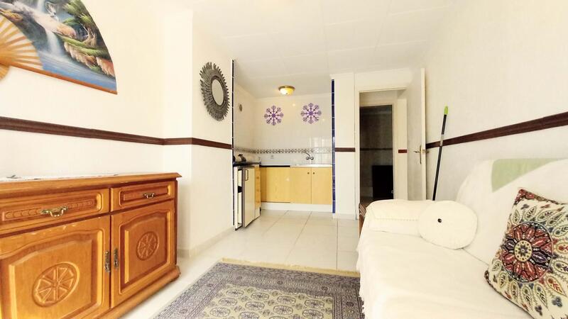 4 slaapkamer Gezinswoning Te koop