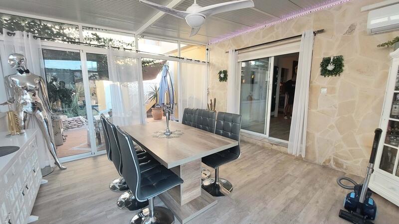 4 slaapkamer Tweezijdig Te koop