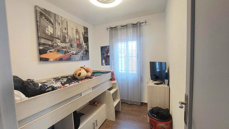 4 slaapkamer Tweezijdig Te koop