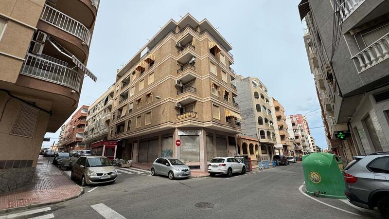 1 Cuarto Apartamento en venta