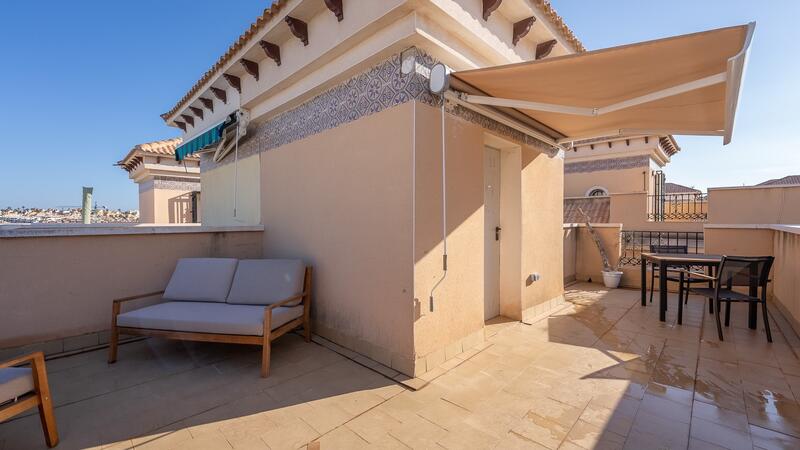 3 bedroom Townhouse for sale