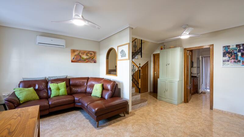 3 bedroom Townhouse for sale