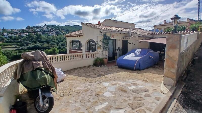 Villa en venta en Orba, Alicante