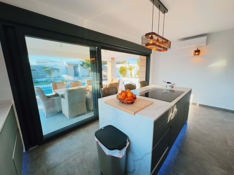 5 Cuarto Casa de Campo en venta