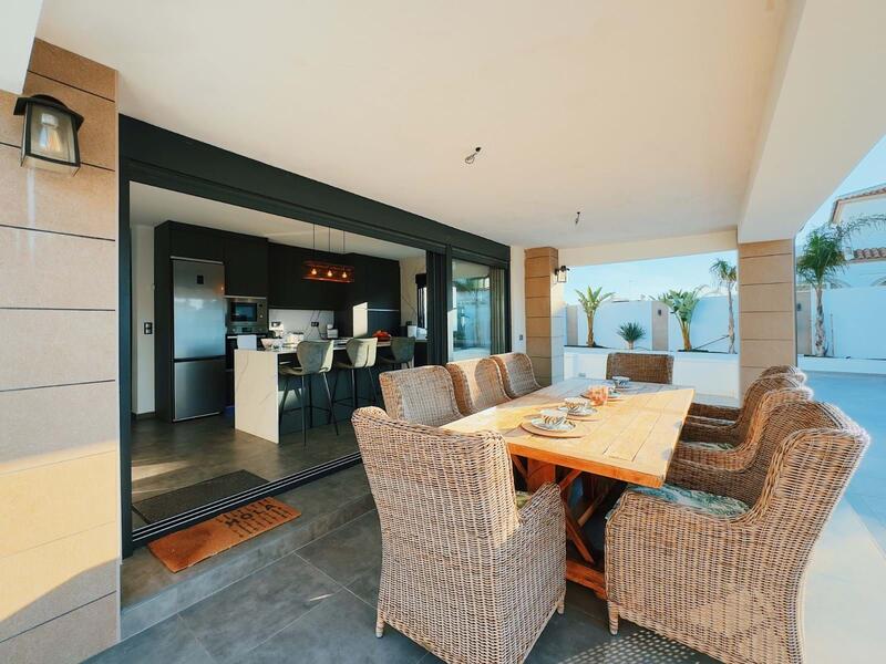 5 Cuarto Casa de Campo en venta