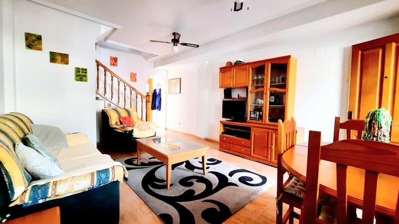 2 Cuarto Adosado en venta