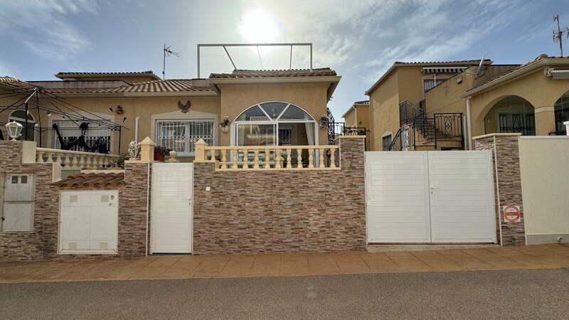 Adosado en venta en Orihuela, Alicante