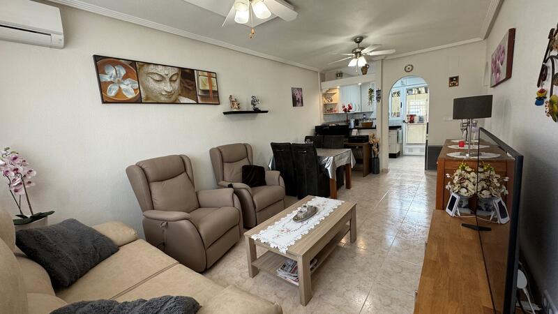 3 bedroom Townhouse for sale