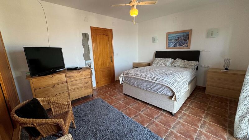 4 Schlafzimmer Stadthaus zu verkaufen
