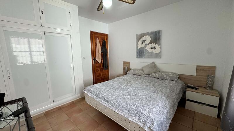 4 Schlafzimmer Stadthaus zu verkaufen