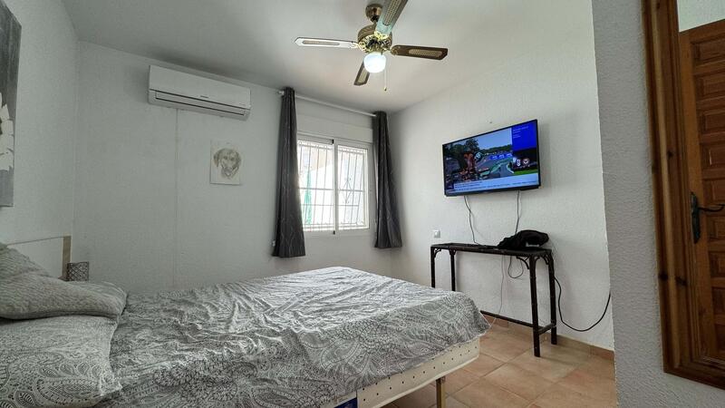 4 Schlafzimmer Stadthaus zu verkaufen