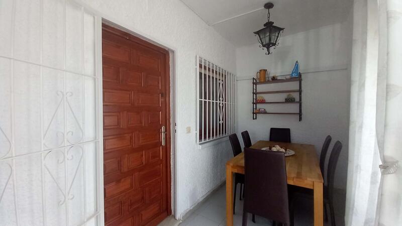 4 slaapkamer Gezinswoning Te koop