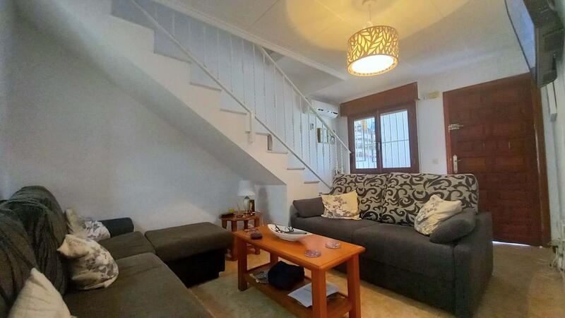 4 slaapkamer Gezinswoning Te koop