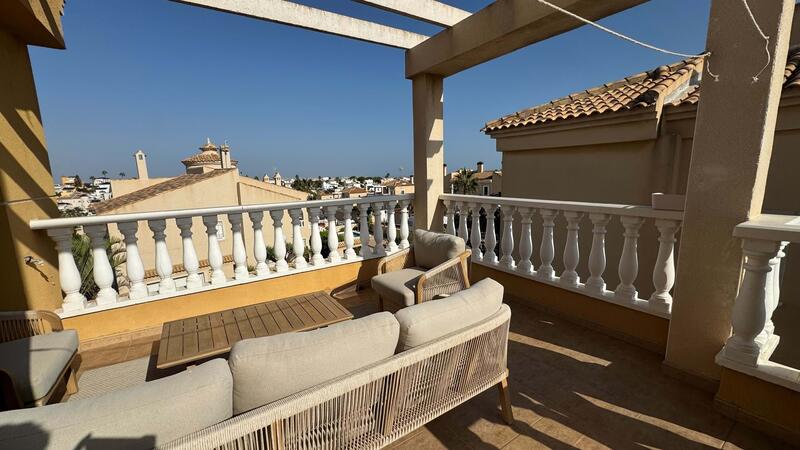 3 Cuarto Villa en venta